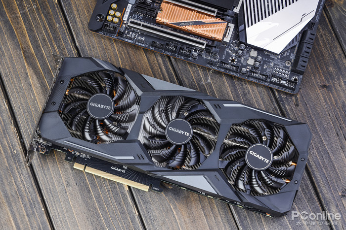 技嘉雕牌rtx2060super显卡玩起光线追踪游戏真爽