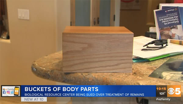 　哈普收到的骨灰盒 并不能确定是自己的家人