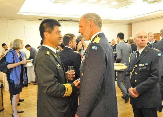 我国驻外武官是什么级别的军官?|武官|驻外|军官|使馆|外交_新浪新闻