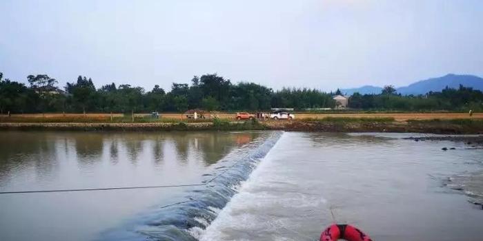 中國福利彩票雙色球開獎_為營救落水群眾 浙江湖州一消防員被大水卷走失聯