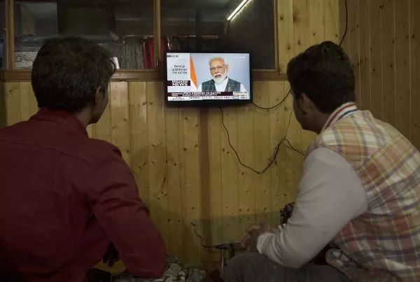 ▲资料图片：当地时间3月27日，印度总理莫迪发表电视讲话，称印度已用反卫星导弹成功击落一颗低轨道卫星。（新华社 摄影记者：贾维德·达尔）