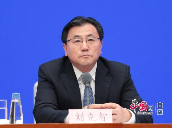 　　8月23日，国新办举行国务院政策例行吹风会，文化和旅游部市场管理司司长刘克智回答记者提问。中国网 孙宇 摄