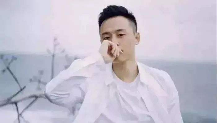 刘同:那个想成为何炅的湖南台实习生,最后做了副总裁!|快乐大本营_新浪新闻