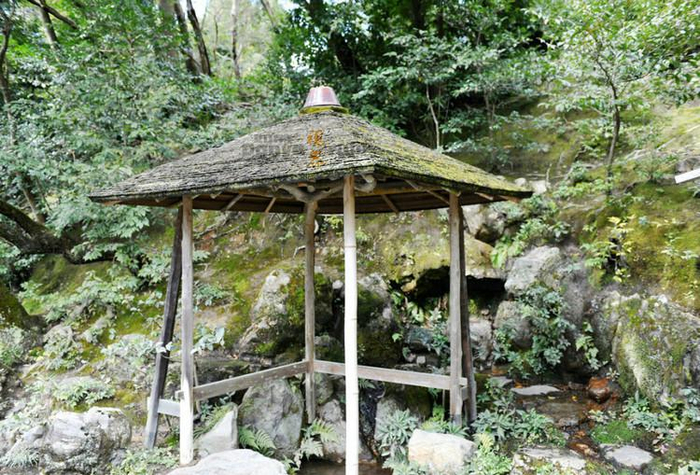  如诗如画一般。