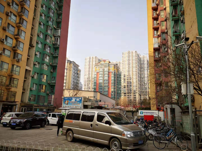 广安门外部分楼盘虽然交易量受观望情绪影响也在减少，但是价格未见明显波动。图为荣丰2008小区