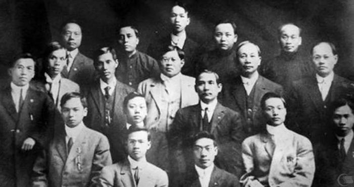 被判了2900年的洪门老大:“反清复明”的荣光,洗不掉手上的鲜血