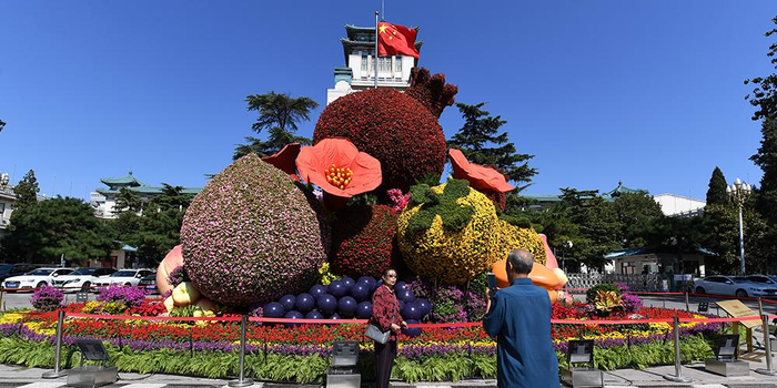 中国民众准备迎接新中国成立70周年。