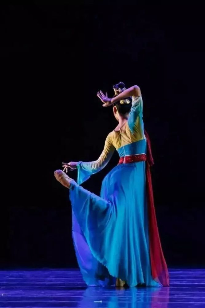 三十首中国古典舞音乐,好听到醉醺醺!
