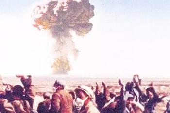 中国第一颗原子弹试爆影像再现