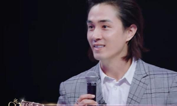 李承铉装不认识刘品言,画面一度尴尬,谢娜解围:戚薇在
