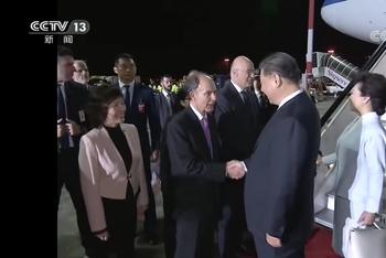 习近平抵达雅典 进行国事访问