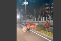 北京刮大风 外卖小哥风中寸步难行