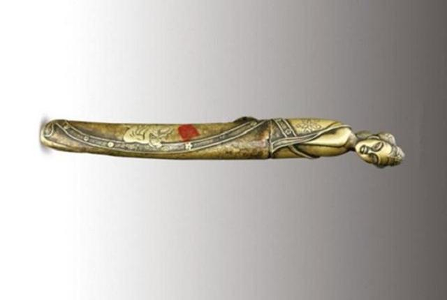六把古代皇家匕首，最早的距今2000年，锋利如新