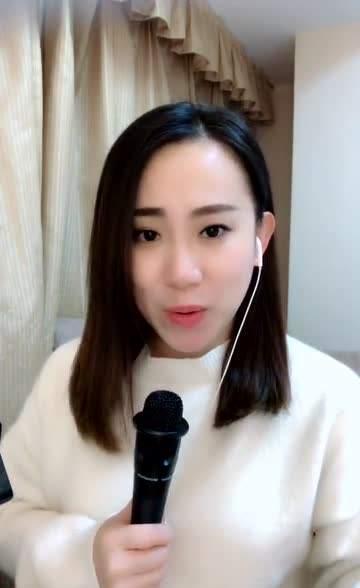 赵本山徒弟丫蛋录视频,32岁像小姑娘,经商做公益人美心更美