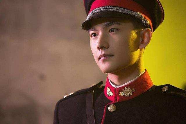 杨洋的角色都各有特色,不断在表演中磨练演技,驾驭不同的角色