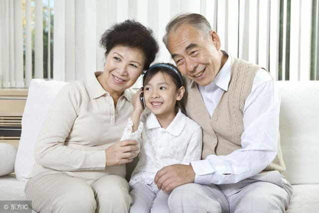隔代养育常冲突,要怎样才能让三代人都舒心?破解方法要看这里_新浪新闻