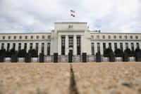 交易员在美联储会后调低对今年降息的押注