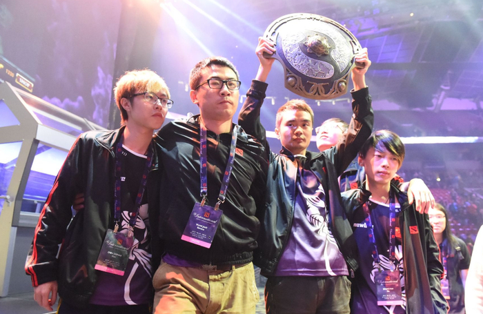 Newbee Cod Player DOTA2:Newbee疑似解散,所有队员被挂牌出售,又要买活重生?