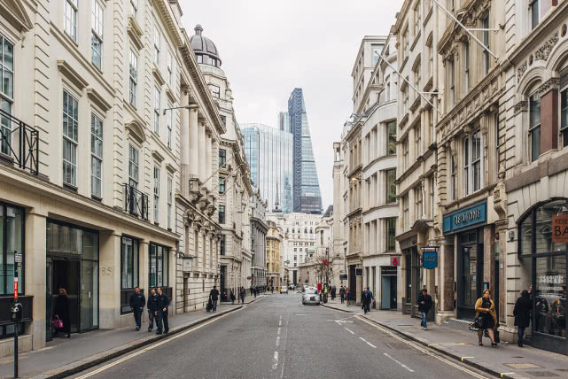 18亿买下伦敦超级豪宅!英国房产交易最高记录被这个中国人