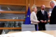 “脱欧”协议，欧盟签了。