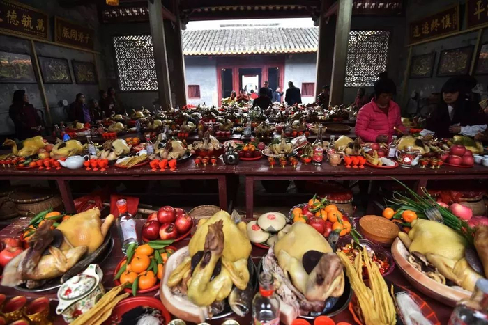 中国人大多数是无神论者，却为啥热衷于拜神呢？