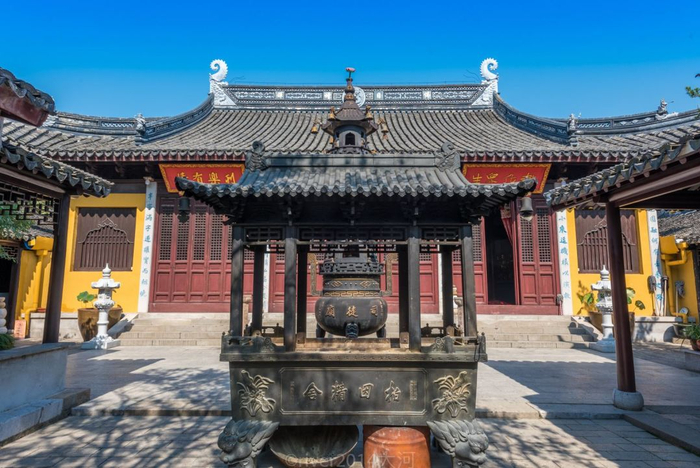 中国人大多数是无神论者，却为啥热衷于拜神呢？