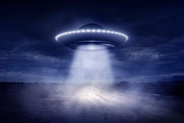 在南大西洋坠毁的UFO，是传说中的太空船还是另有他物
