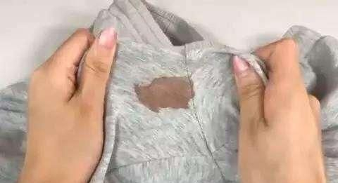 今天才发现,原来这才是清洗血渍的正确方法,真聪明_新浪新闻