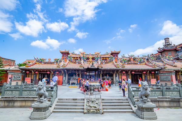 泉州香火最旺的寺庙,占地二亩多,如今已有千年历史_新浪新闻