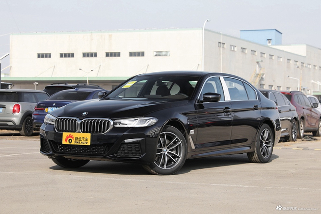 2022款宝马5系改款 525Li M运动套装