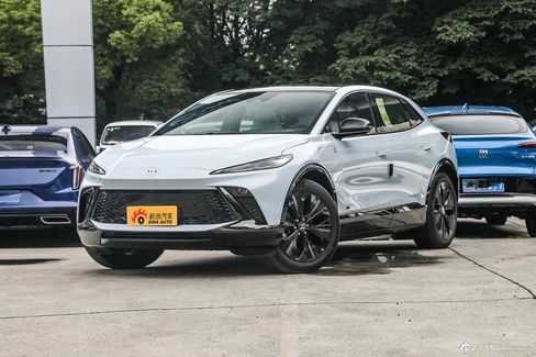 中大型轿跑SUV 实拍别克E4