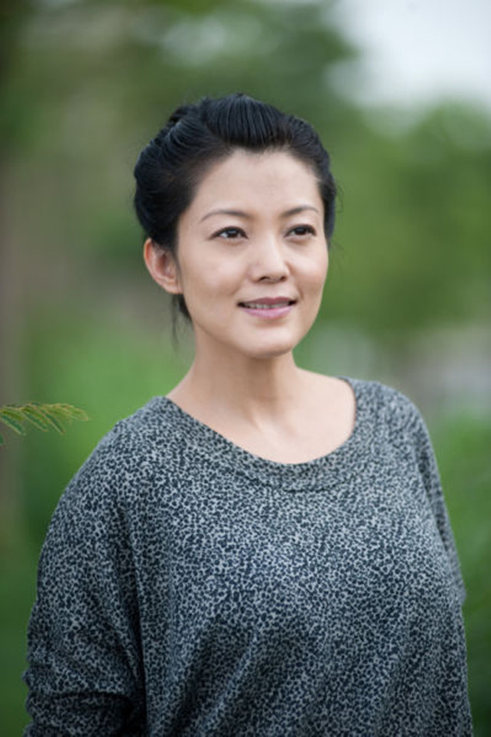 谢雨欣感情坎坷经历三段婚姻,与通缉犯同居三年被捧红