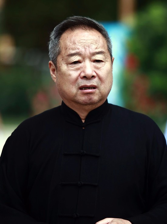 由著名喜剧演员邵峰首次担纲执导,青年演员沈泰,徐百卉,彭义程,张绍荣