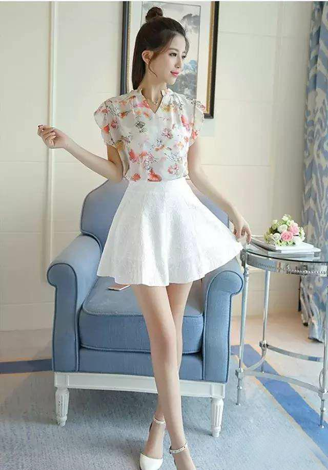 魅力不止不一点, 妹子穿短裙优点不少!