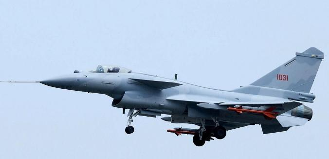 军武大科普: 歼-10B国产主力战斗机! 机型性能大科普!|试飞|战斗机|科普|量产型|中国空军_新浪新闻