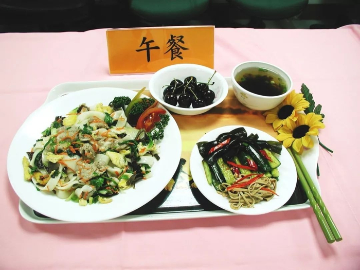 但大多数人的午餐却是不合格的