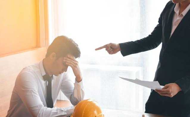 为什么爱抱怨工作的人没好结果？我用亲身经历告诉你真相！|职场|领导|套路_新浪新闻