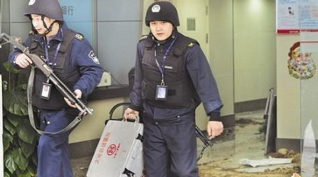 为什么押运员大都使用霰弹枪执行押运任务?这6个理由告诉你|可靠性|霰弹枪|押运员