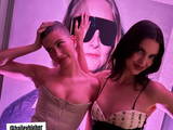 Kendall Jenner与Hailey Bieber亮相W Magazine派对