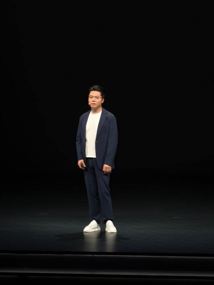 一加ace6t发布现场再现李杰身影|李杰_新浪新闻