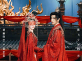 凤冠霞帔衬十里红妆，中式婚服显东方韵味