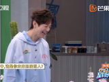 谢娜问何炅接班人,何炅反击其想上位