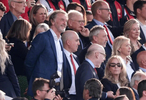 拉特克利夫曼市德比后门入场，躲避球迷抗议