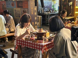 周迅文淇火锅店拍戏被偶遇
