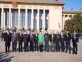 2026全国两会电影界委员合影，靳东冯远征等13人同框献策