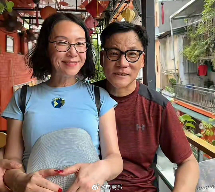 张丹红否认30年前拒李国庆求婚谣言,称未介入其婚姻__财经头条__新浪财经