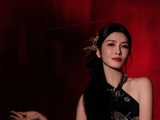 徐洁儿四公舞台亮相中式侧扎发造型