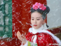 大雪纷飞红衣妆造盘点，杨幂刘诗诗迪丽热巴等女星惊艳亮相
