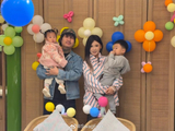 Buzzy与妻子为女儿庆祝周岁生日