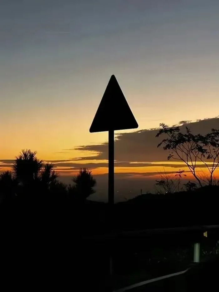 勇敢追梦不晚，错过日出可赏夕阳